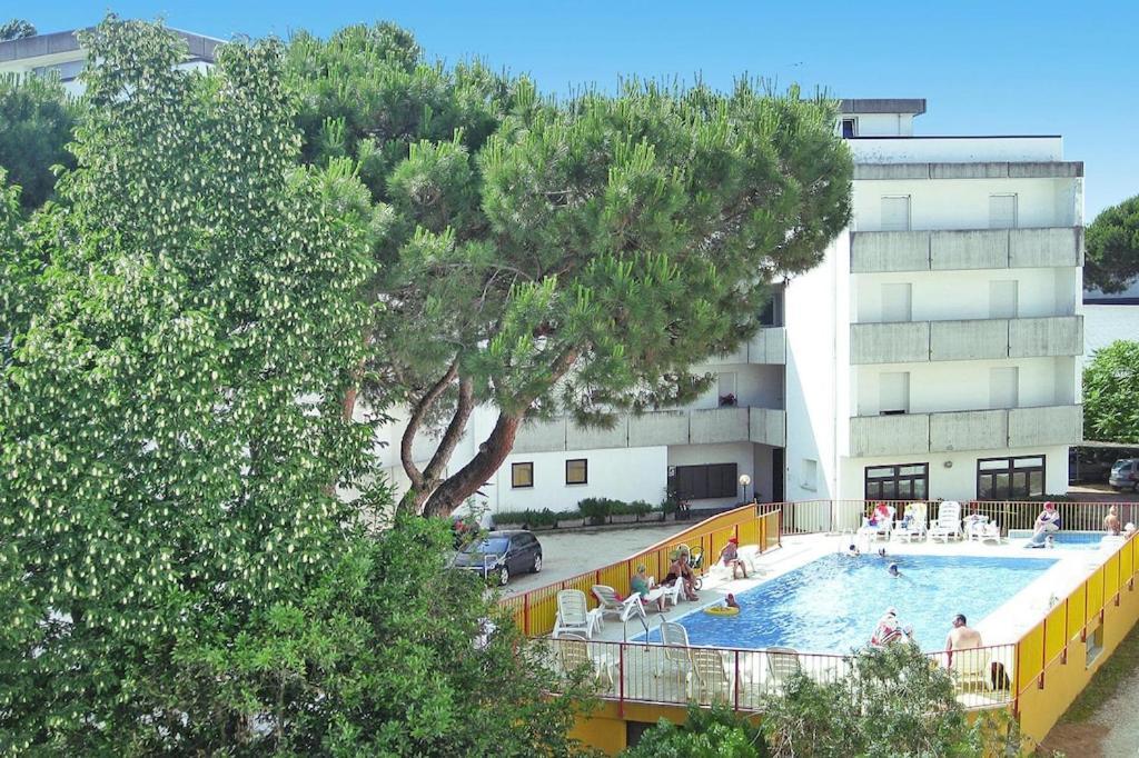Apartment In Rosolina Mare With A Shared Pool Kültér fotó